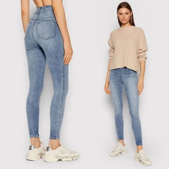 SPANX® Ankle Skinny Jeans, Light Vintage Wash M - Picture 1 of 10